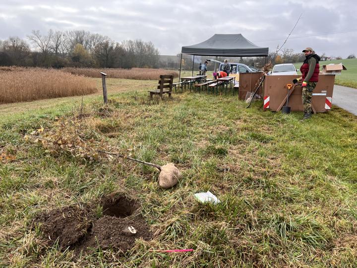 Pomáháme Úvalskému potoku